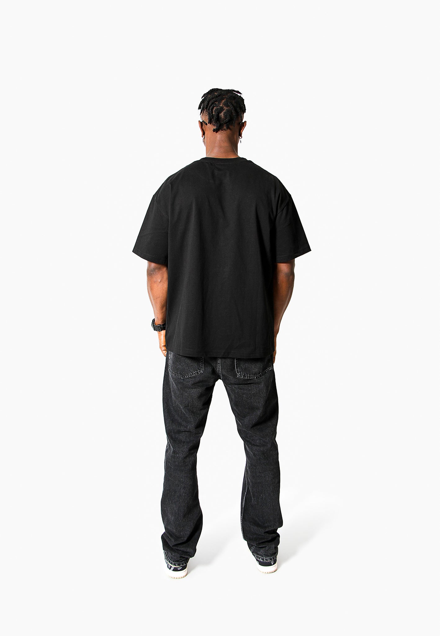 Oversized Fit Acrylic Panther Print T-Shirt full model back view