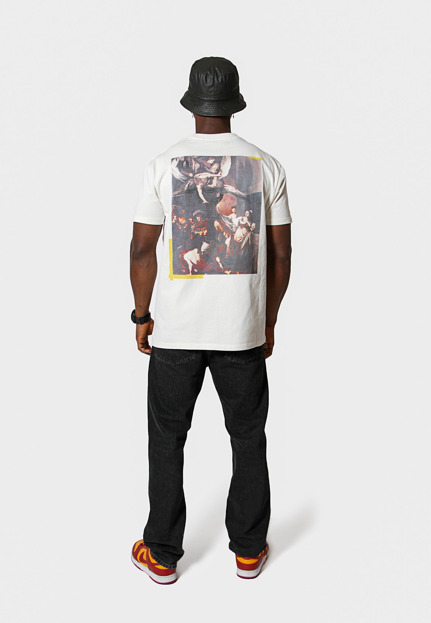 STANDARD FIT CARAVAGGIO PRINT T-SHIRT (SAMPLE PIECE)